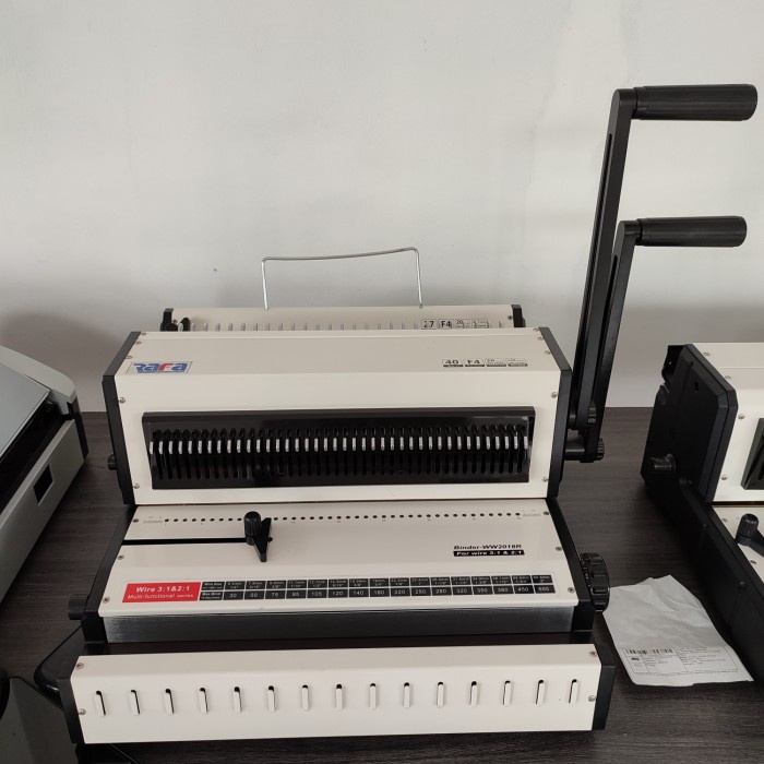 

Mesin Jilid Spiral Kawat bisa 2:1 dan 3:1 Bulat RAFA READY STOCK