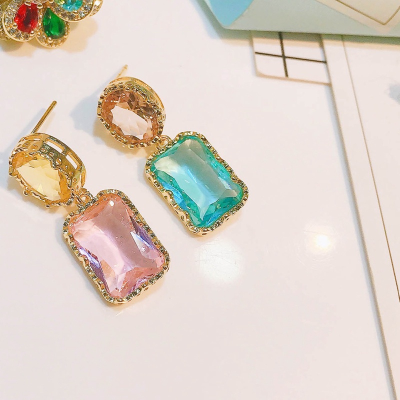 Fancyqube Anting Tusuk Asimetris Bentuk Kotak Hias Zircon Oval Warna Emas Untuk Wanita