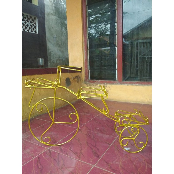 rak pot bunga sepeda besi lucu