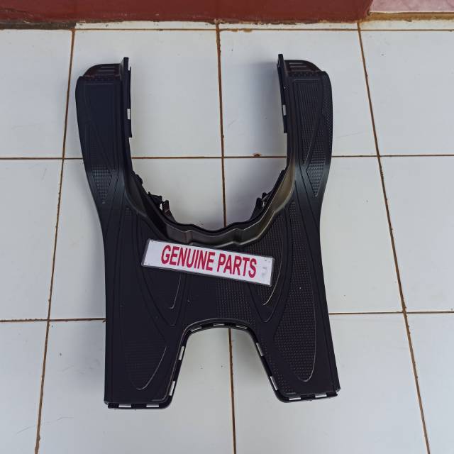 Pijakan Kaki Bordes Stepfloor Beat Lama Karbu 64301-KVY-700 Ori Ahm