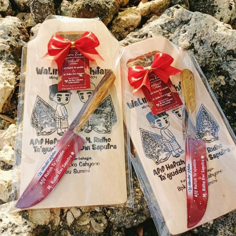 SOUVENIR PERNIKAHAN MURAH SOUVENIR PERNIKAHAN MURAH UNIK SOUVENIR TELENAN LUBANG SET PISAU