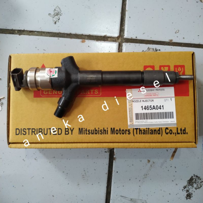 nozzle injector Mitsubishi Triton 2.5