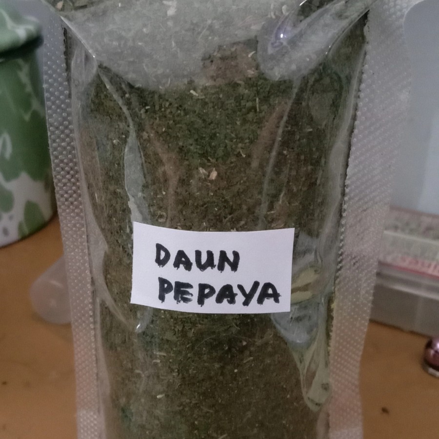 

Daun pepaya jepang