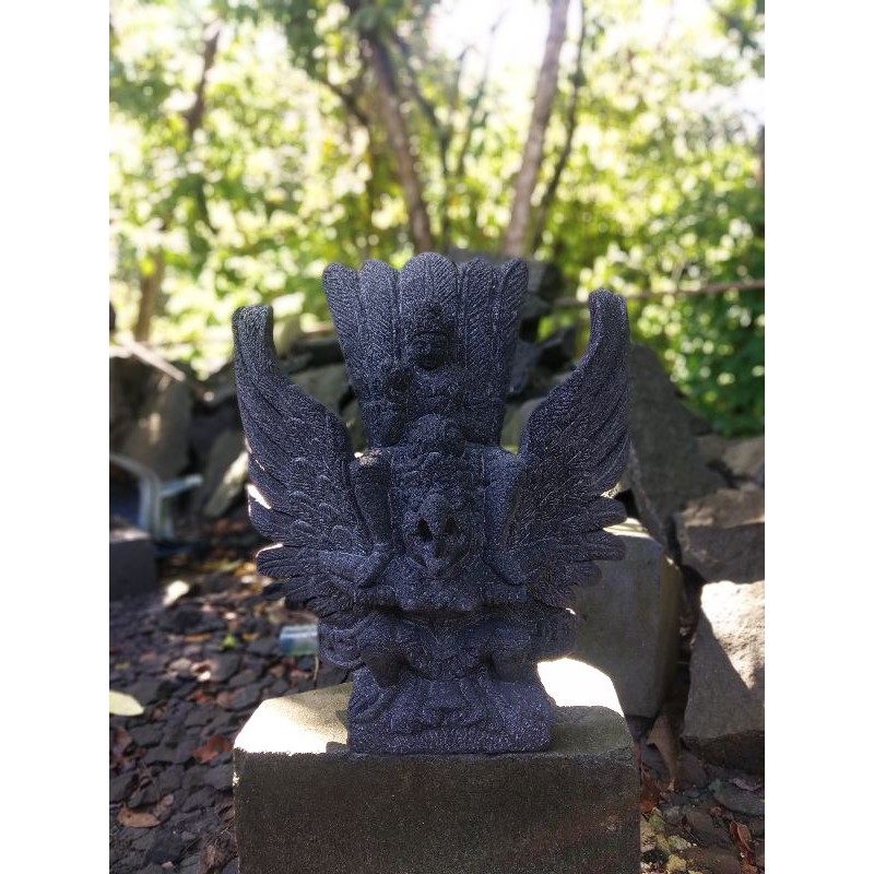 patung Garuda Wisnu