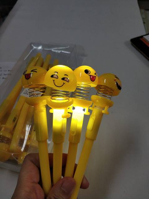 Pulpen Emoji lampu led