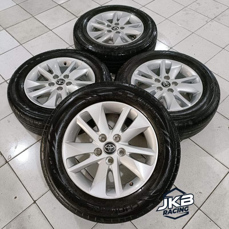 Velg Mobil Bekas Oem Toyota Innova Reborn Ring 16 + Ban 205-65 R16