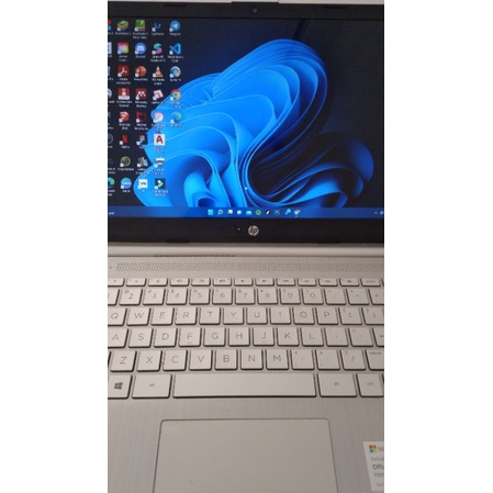 LAPTOP HP 14s