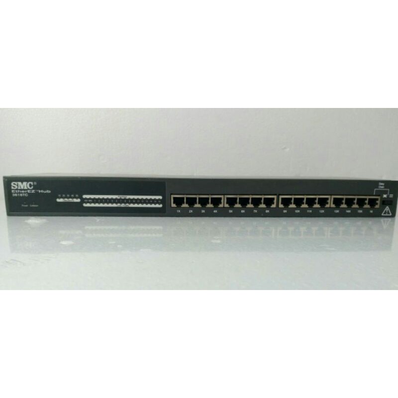 SMC EtherEZ Hub SMC3616TC-Hub 16 Port