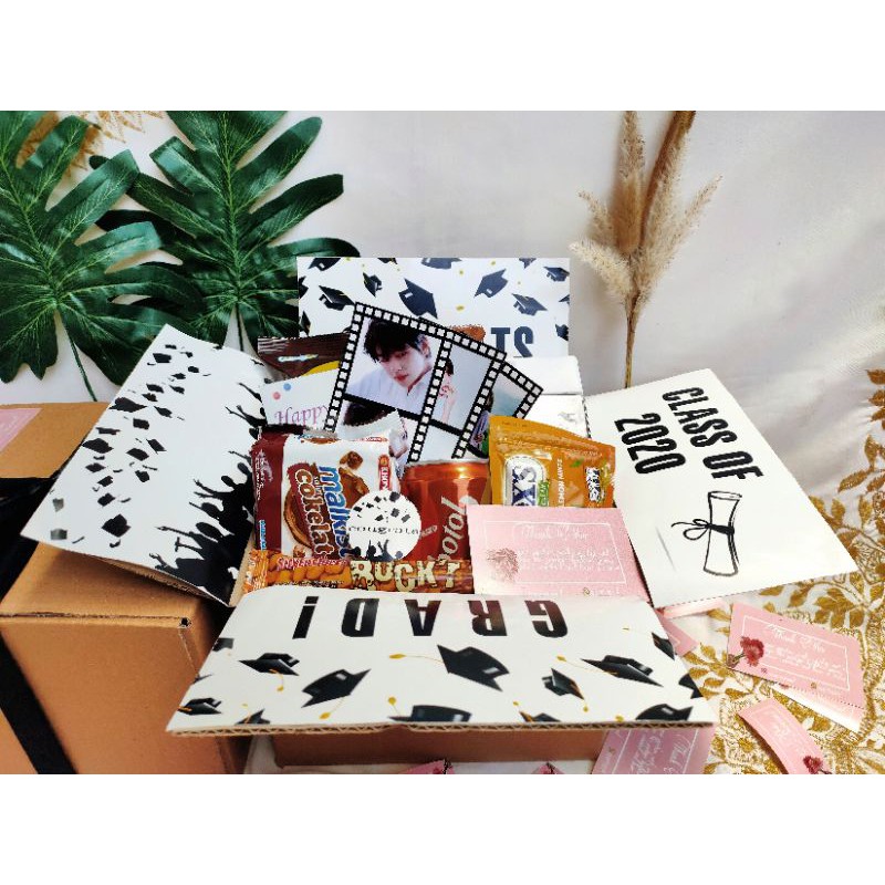 

CARE PACKAGE / SNACK BOX / GIFT BOX / HAMPERS / BIRTHDAY GIFT