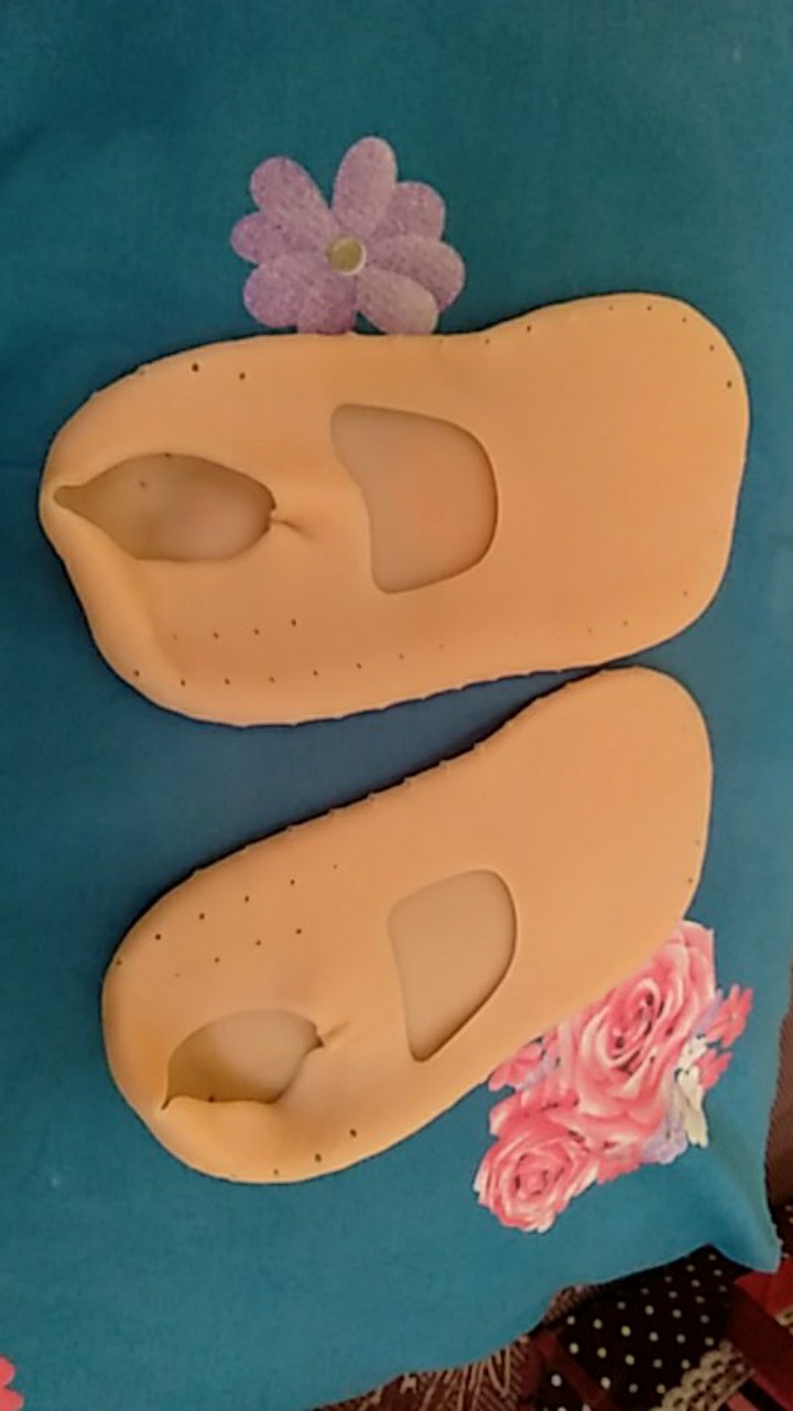 Kaos Kaki Silikon Karet Anti Lecet Anti Slip / Sepatu Karet Pelindung Kaki / Silicon Gel Sock