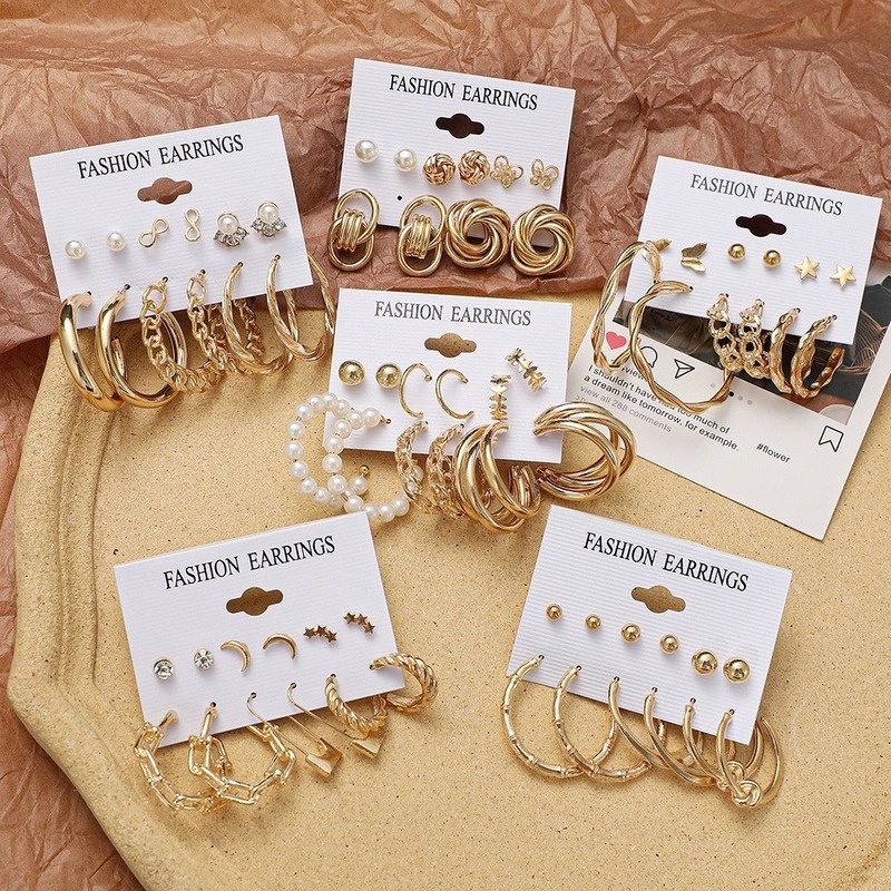 34pcs / Set Anting Stud Rumbai Desain Kupu-Kupu Aksen Mutiara Warna Emas Gaya Retro Untuk Wanita