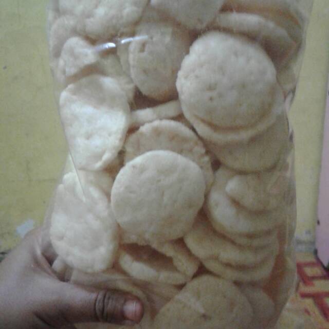 

Krupuk ikan/kemplang