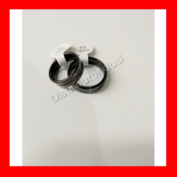 cincin titanium pria cincin hitam tebal lis silver ready stok