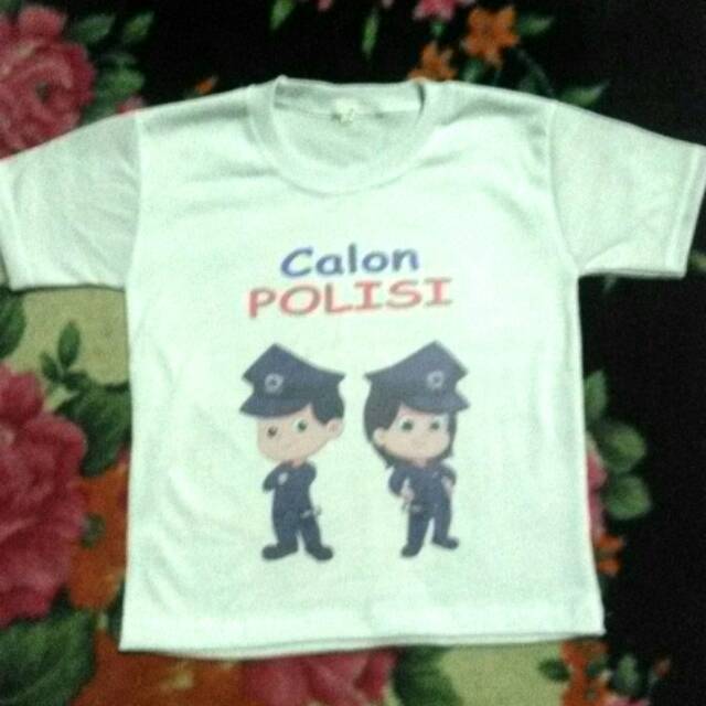 Kaos imajinasi anak polisi/tentara/astronot/dokter