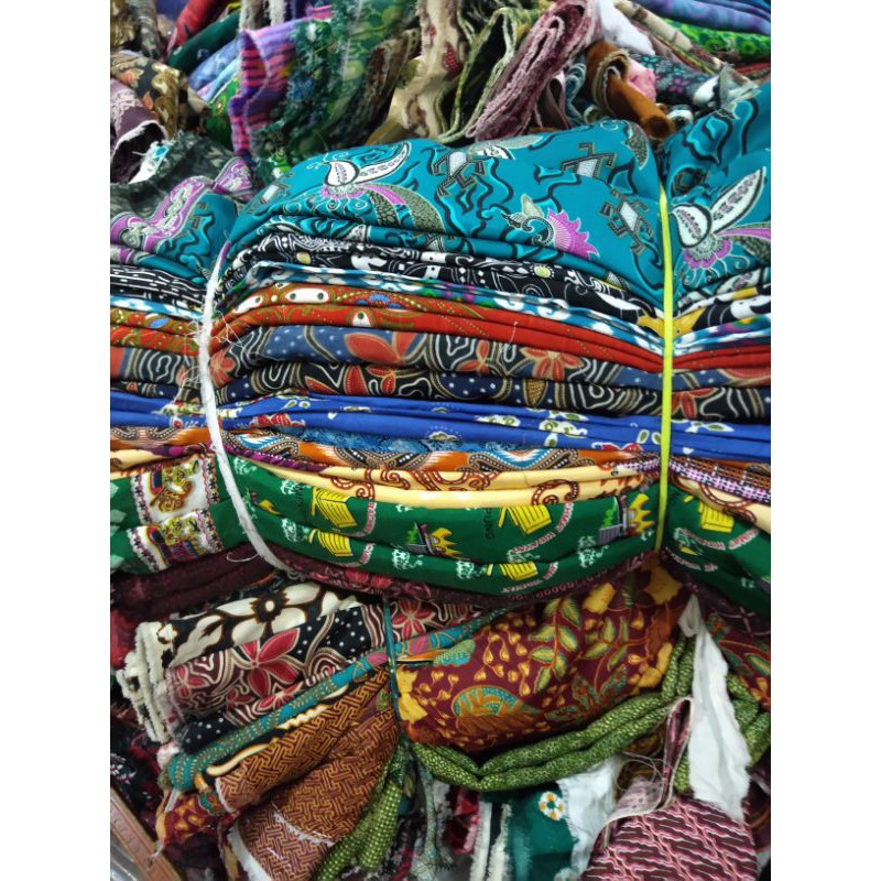 Kain Kiloan Murah Ukuran 2 5 5 Meter Sanwos Dan Maxmara Motif Campur Pasar Tegal Gubug Cirebon Shopee Indonesia