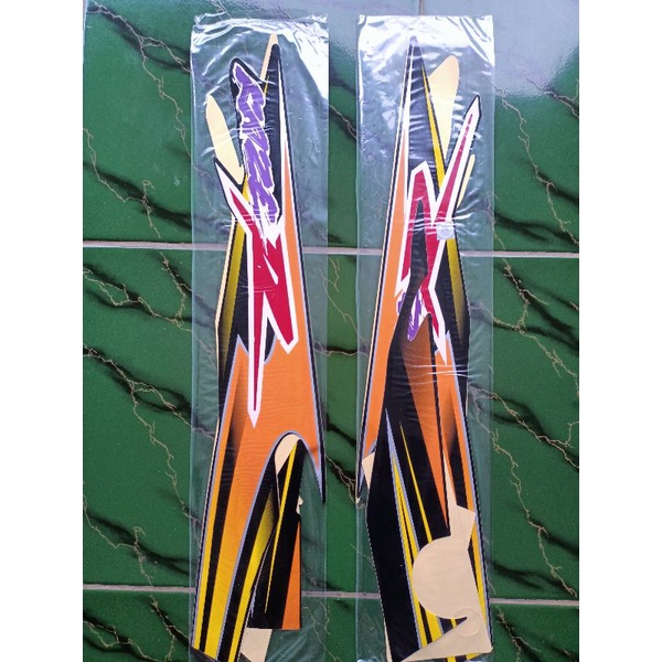 Striping Kaze r 2004 2005 2006 kaze | sticker bodi motor kaze r hitam oren biru