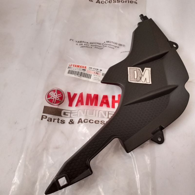 shroud sayap dalam kiri Vixion new NVA 2TP-F137K-00 01 asli original Yamaha