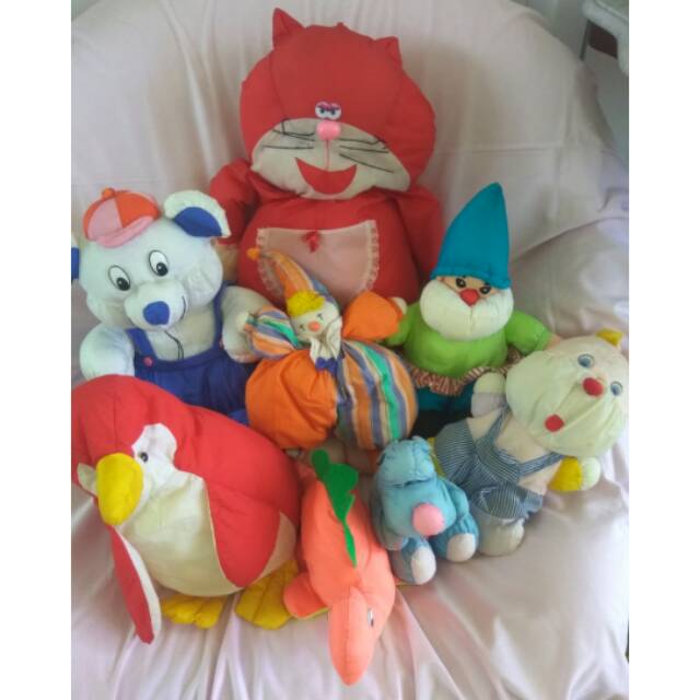 Boneka bahan parasut