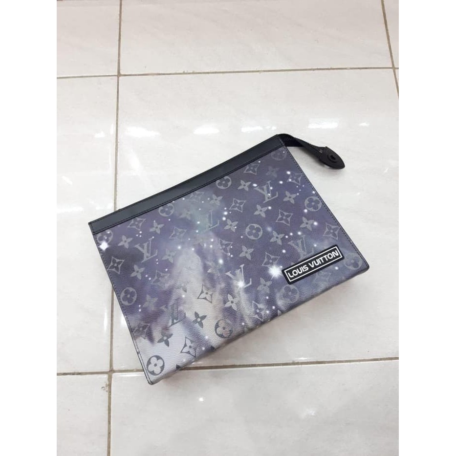 LV men pouchette galaxy edition