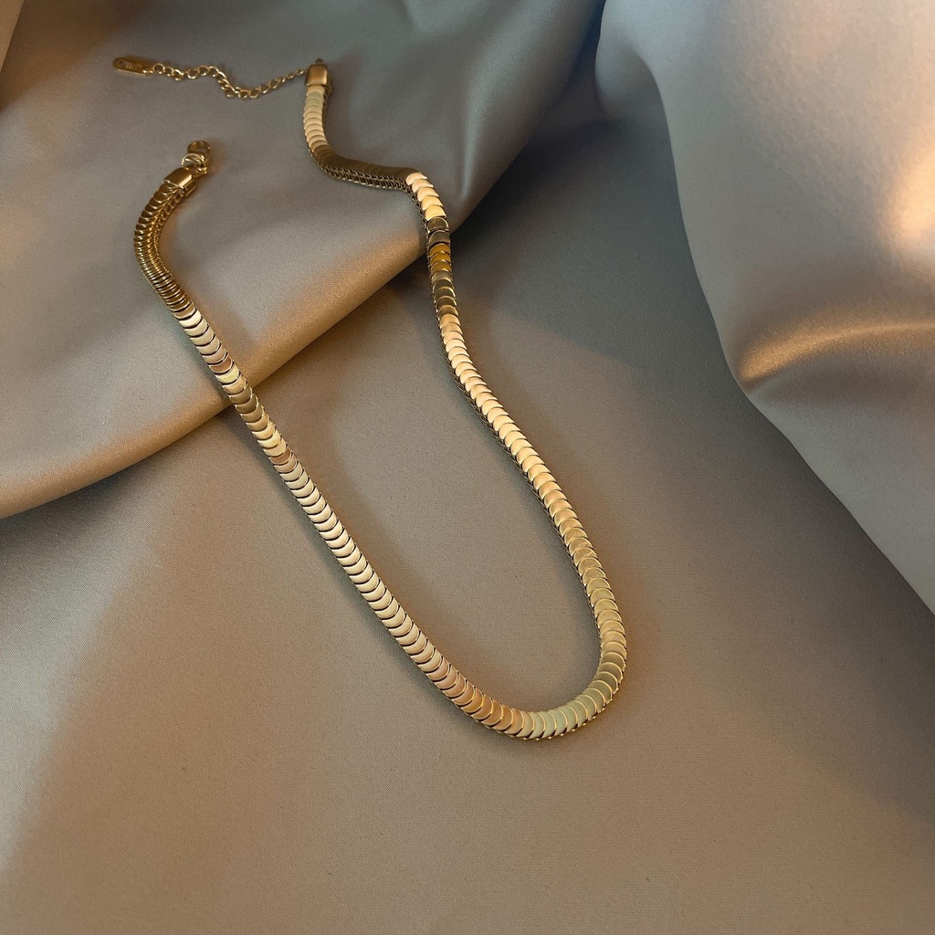 Kalung Model Tulang Ular Bahan Titanium Steel