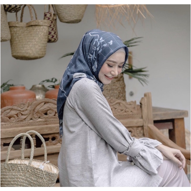 Vanilla Hijab Kenangan & Winter Scarf 120x120