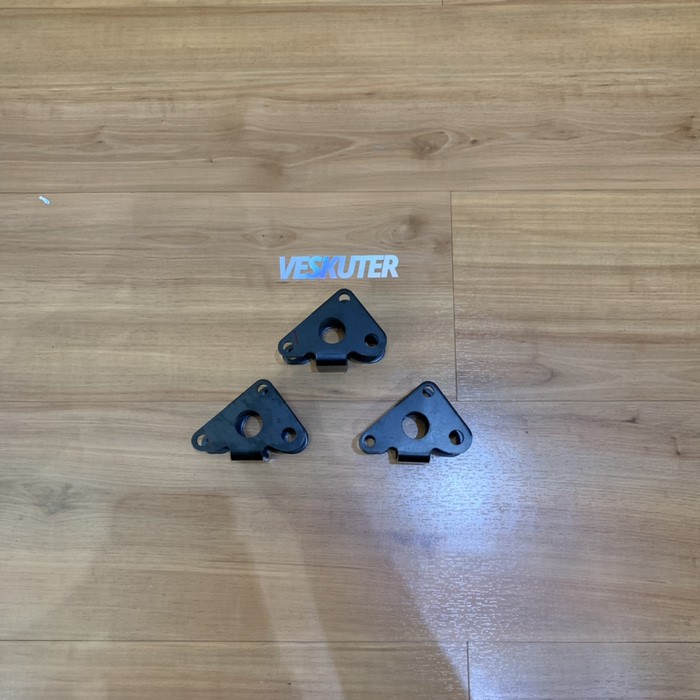 Dudukan / Bracket Shock Belakang Vespa Sprint