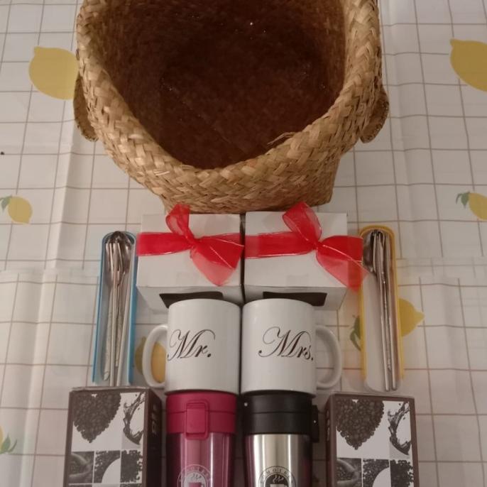 

HAMPERS NATAL/TAHUN BARU/KADO/GIFT/BIRTHDAY/ANNIVERSARY/GRADUATION FV452CD4