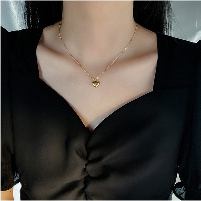 Kalung Rantai Liontin Hati Bahan Alloy Warna Emas Hias Mutiara Berlian Imitasi Gaya Korea Untuk Wanita