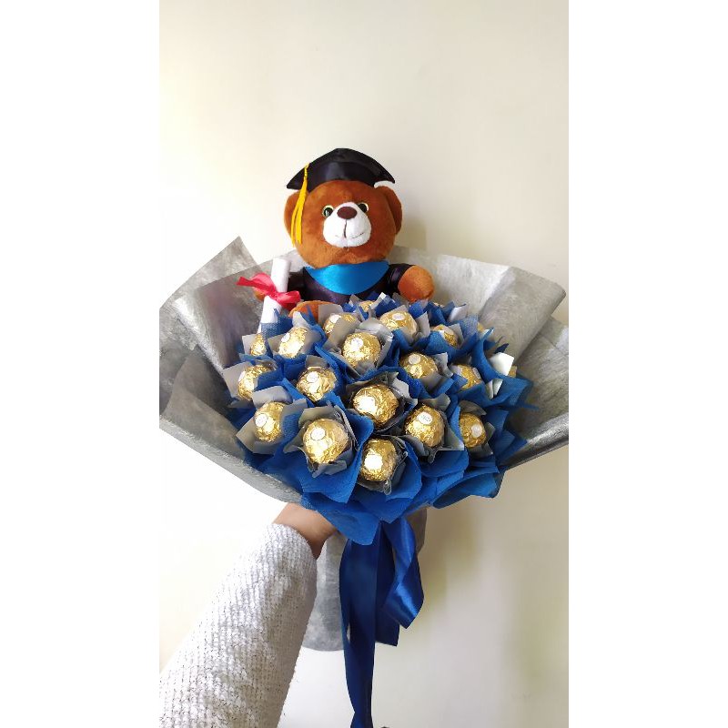 Ferrero Rocher Bouquet & Boneka Wisuda