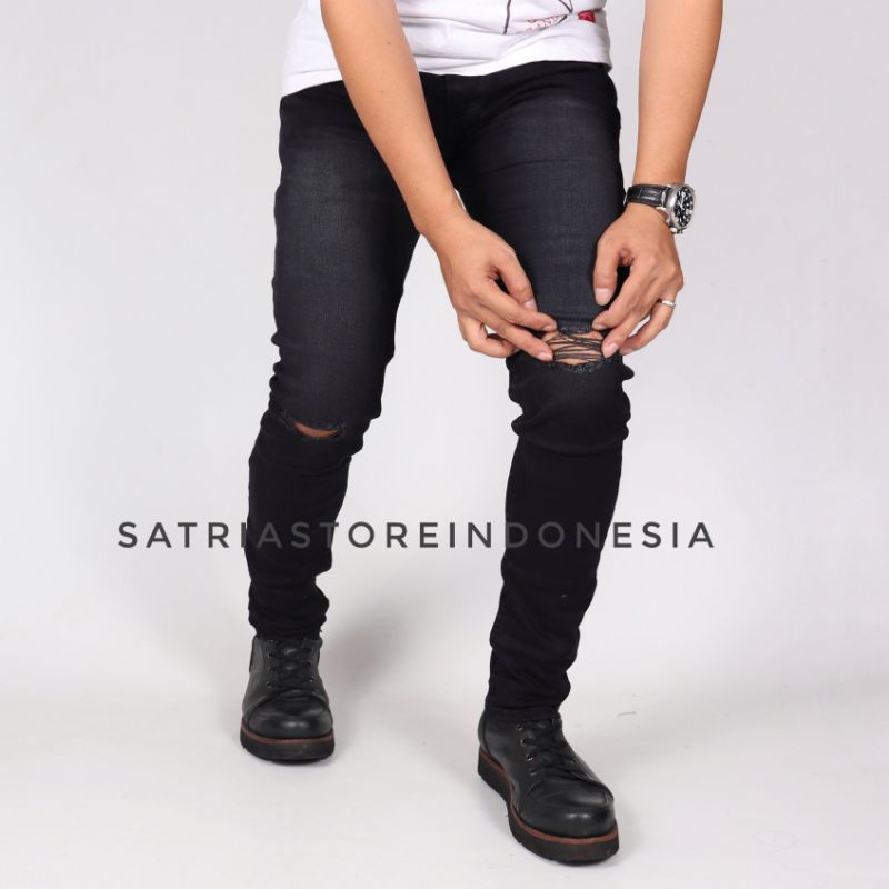 Ripped jeans pria , celana sobek pria