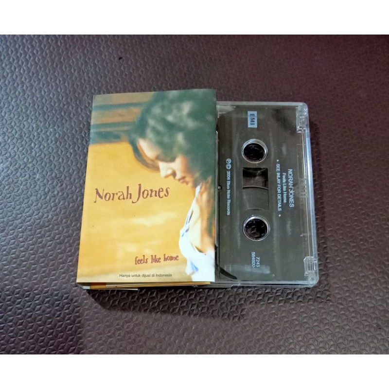 Kaset pita Norah Jones - feels like home