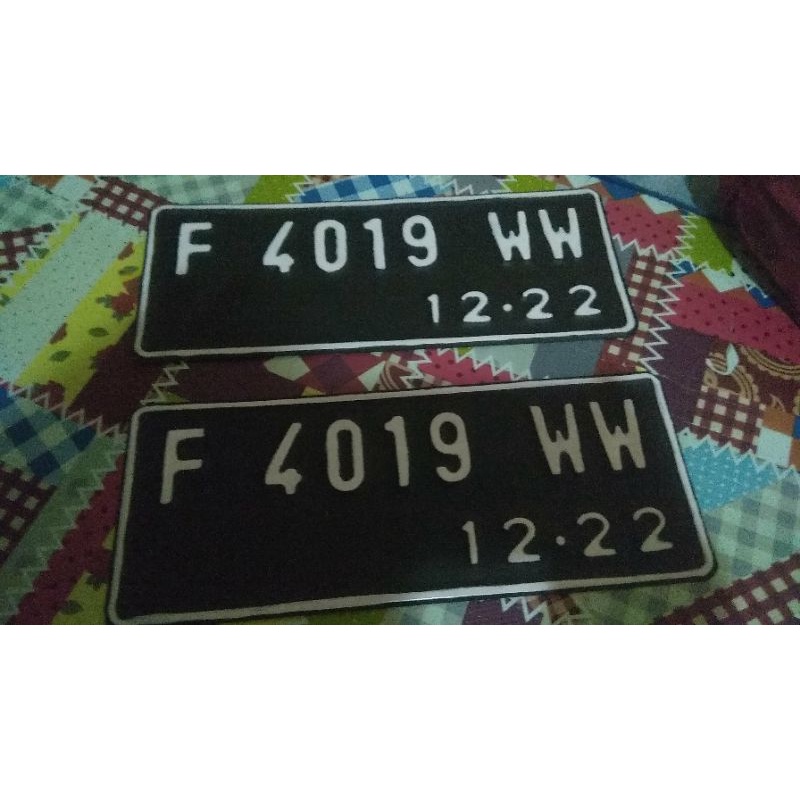 plat nomer ukuran kecil