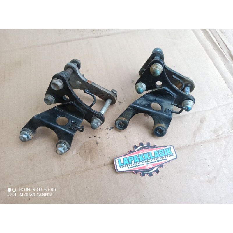 Pangkon Mesin Atas Tiger revo Breket Mesin Atas Tiger Revo Gantungan Mesin Atas Tiger revo