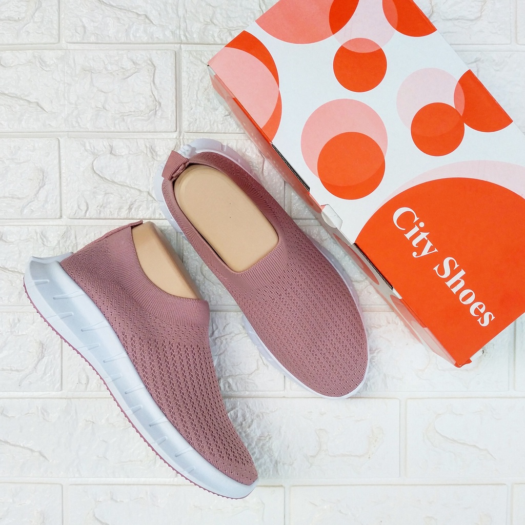 Sepatu Slip-on Rajut Wanita import super lentur Premium