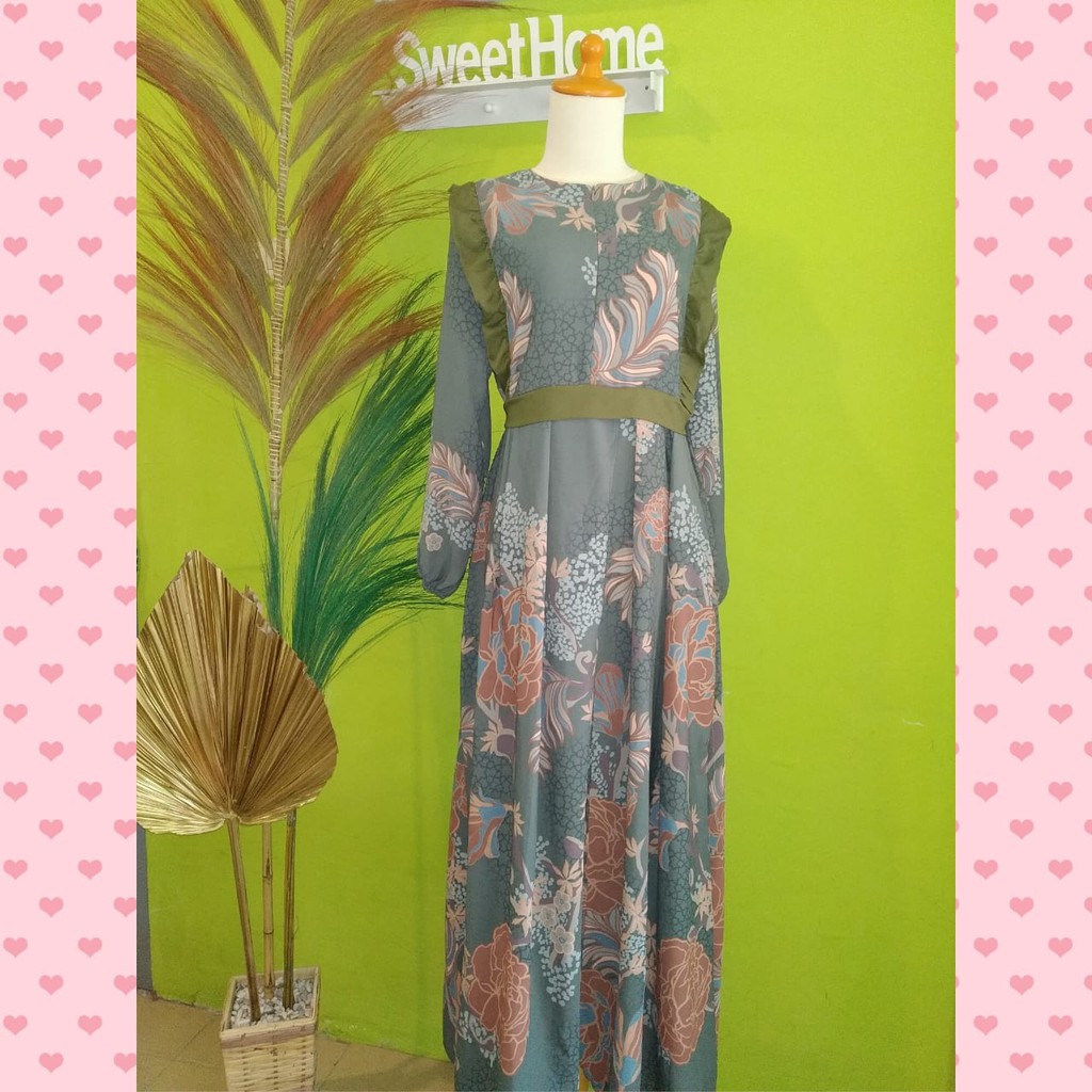 Aqila Dress