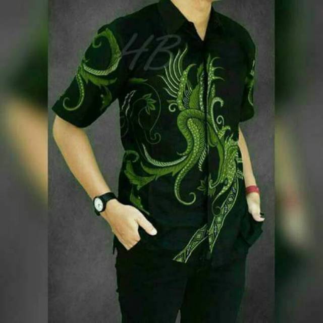 Kemeja batik motif ekor warna