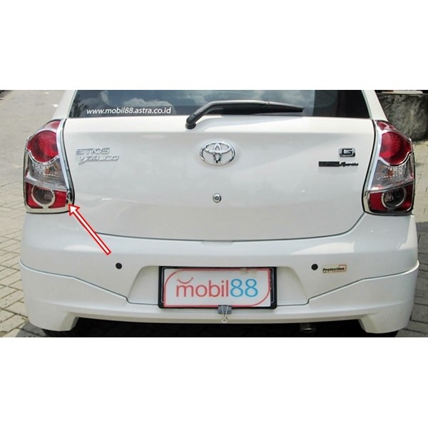 Garnish belakang Etios chrome