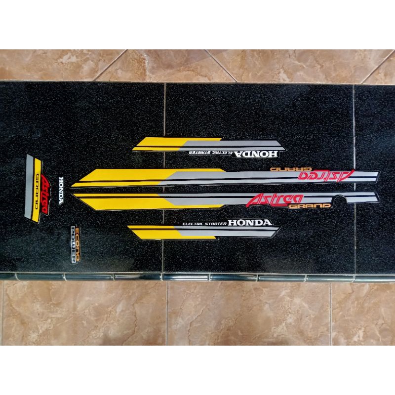 Striping Stiker Astrea Grand Bulus Tahun 1991-1992 Warna Kuning Lemon Silver