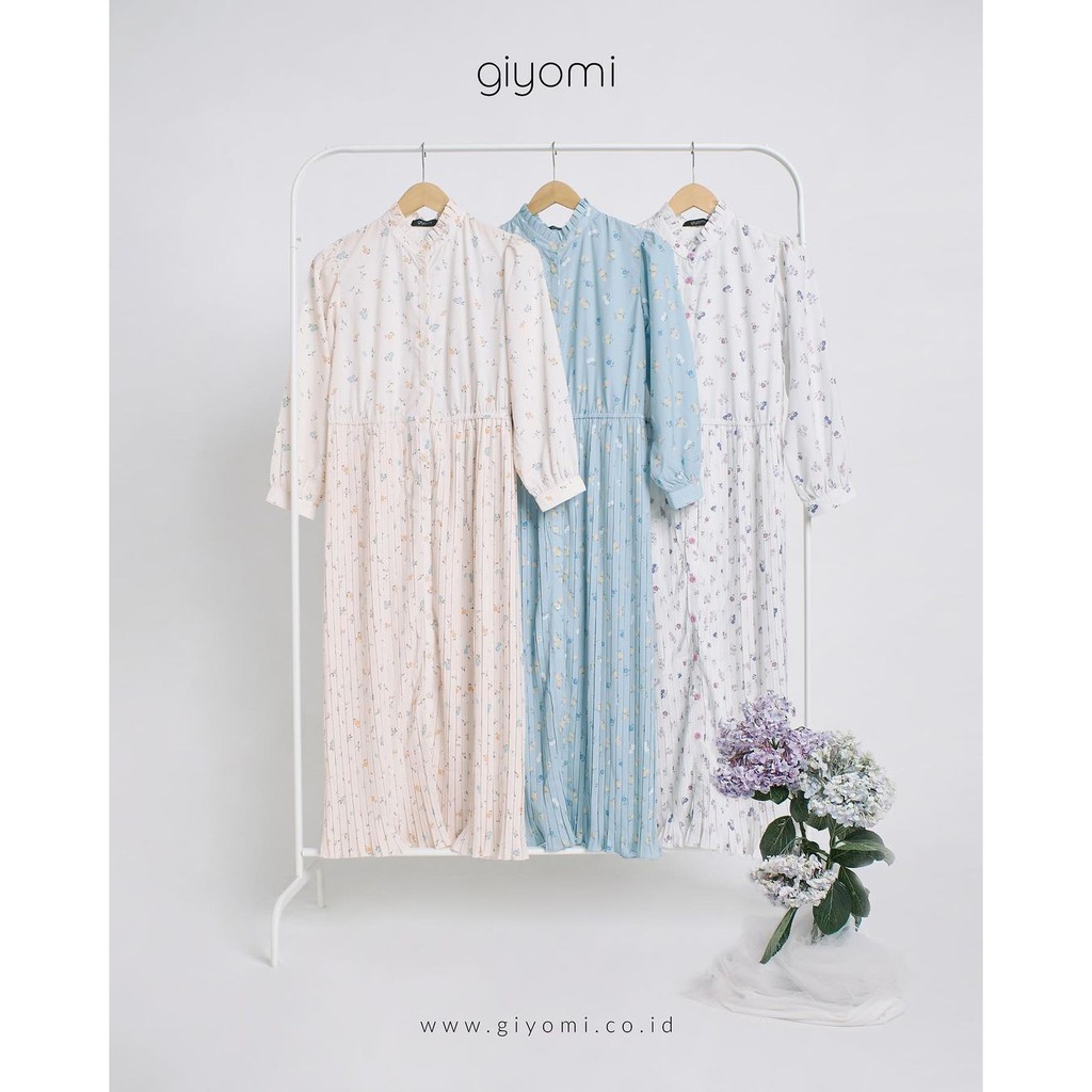Tania Midi Dress by Giyomi