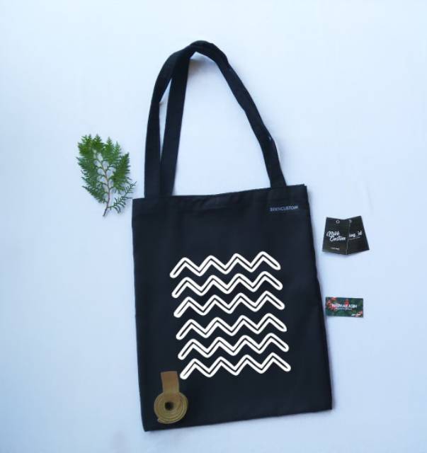 Totebag keren bahan driil halus