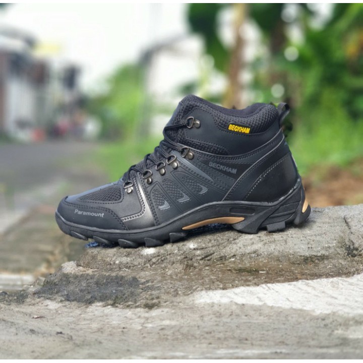 Sepatu Hiking Beckham Paramount