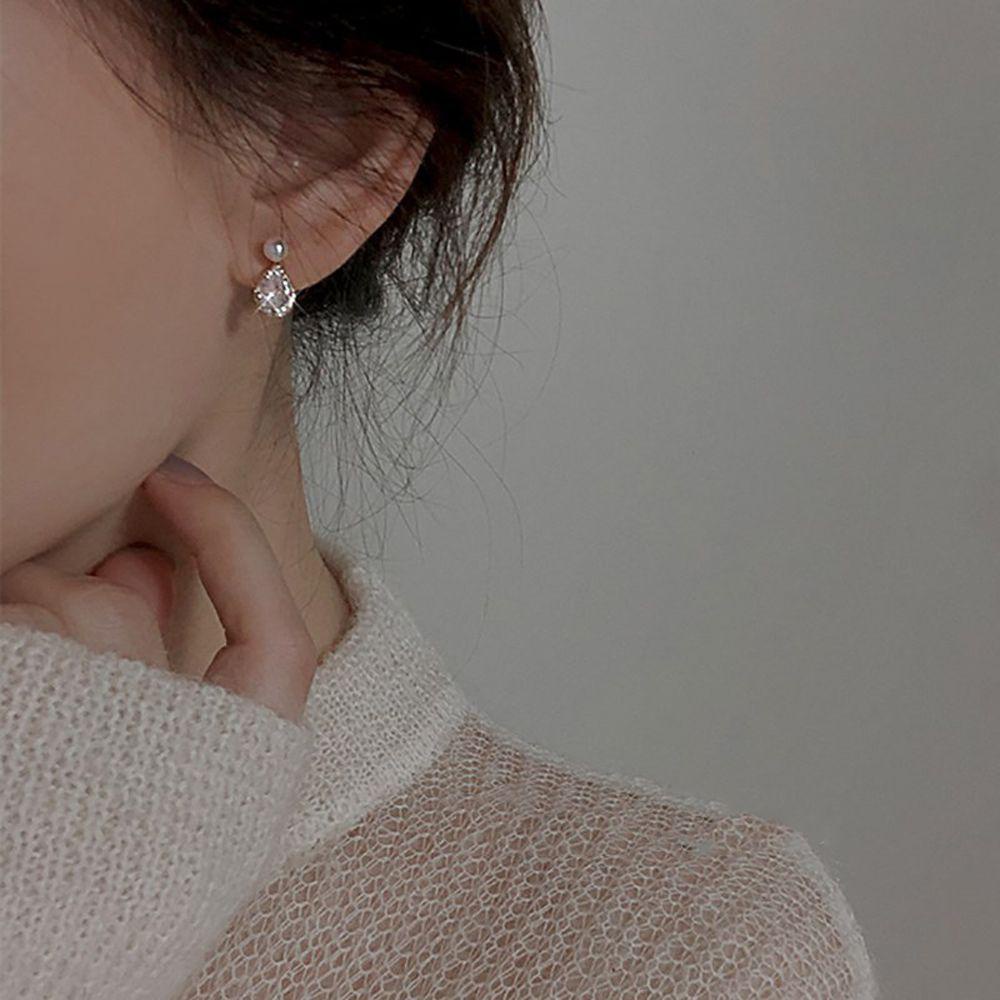 Anting Stud Hias Mutiara Bahan Zirkon Gaya Korea Untuk Wanita