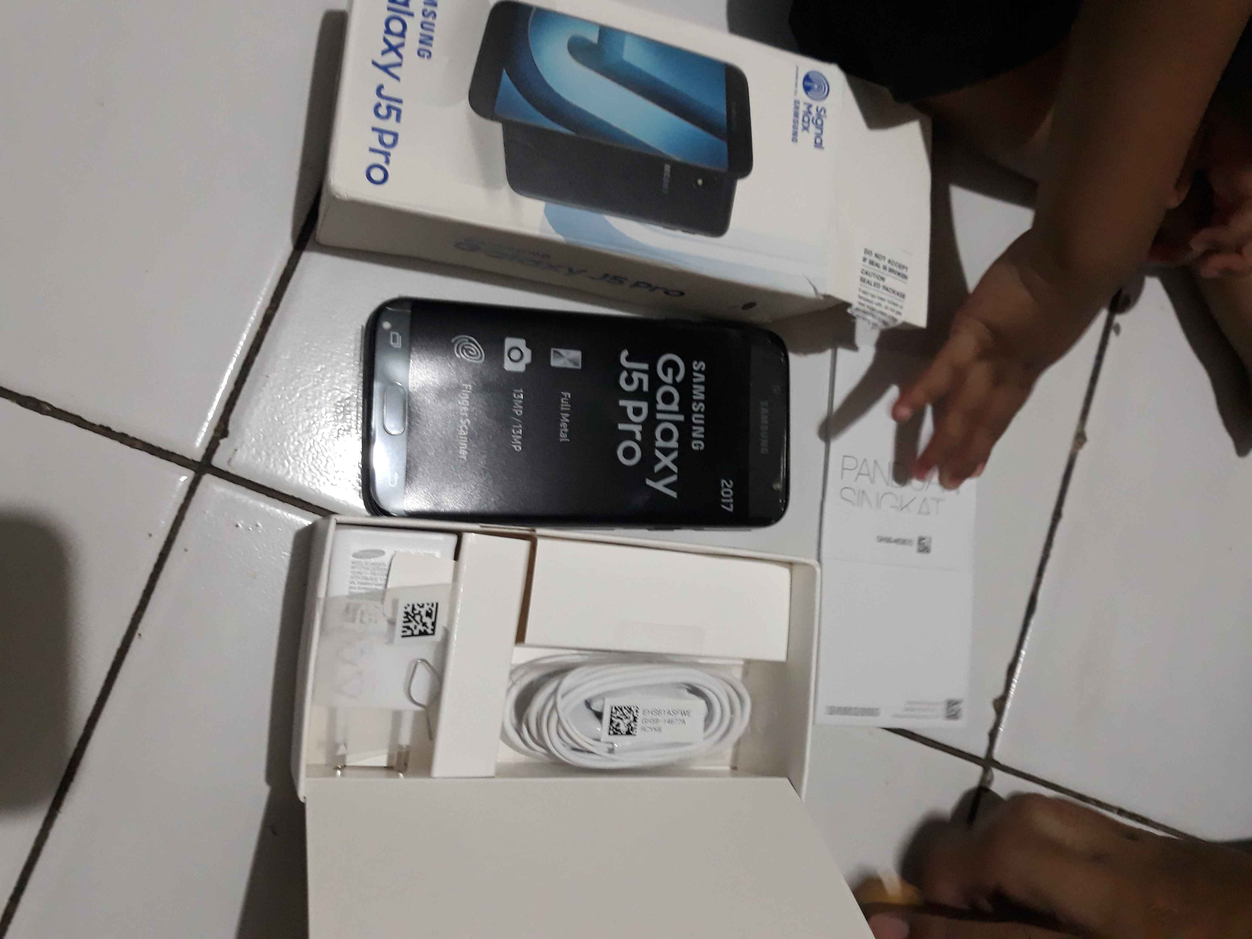 SAMSUNG J5 PRO RAM 3/32 NFC NEW GRS RESMI | Shopee Indonesia