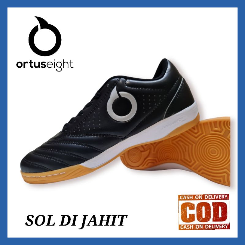 SEPATU FUTSAL BOLA ORTUSEIGHT PRIA / SEPATU PUTSAL ORTUS COWOK / SEPATU SEKOLAH KULIAH PROMO / SEPATU OLAHRAGA PINGPONG TENIS MEJA RUNNING JOGGING