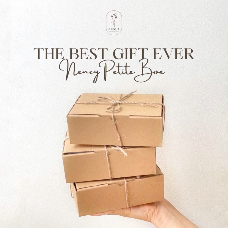 

Nency Gift Box