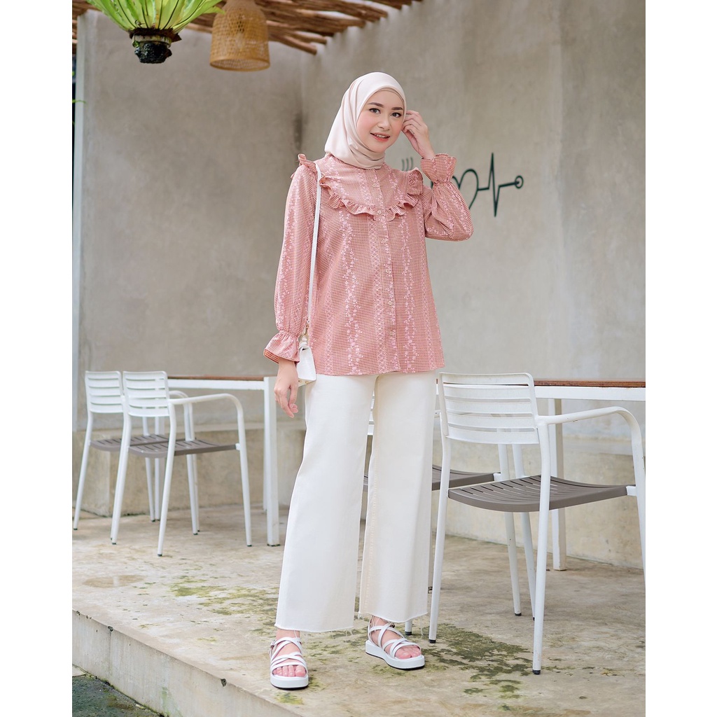 LESSIE BLOUSE