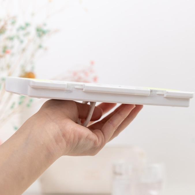 

Deli Watercolor Paint / Cat Air Padat 24/36 Warna Kemasan Kotak 73889