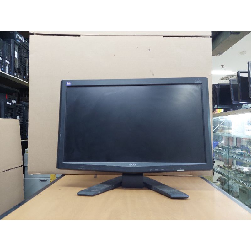 MONITOR/LED 20 INCH WIDE LIKE NEW