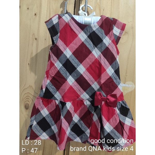 Dress kutung anak motif kotak merah merk QnA kids preloved thrift second good condition