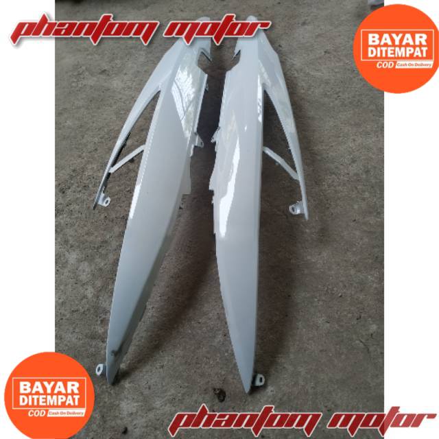 BODY BELAKANG VARIO 110 LED FI PUTIH